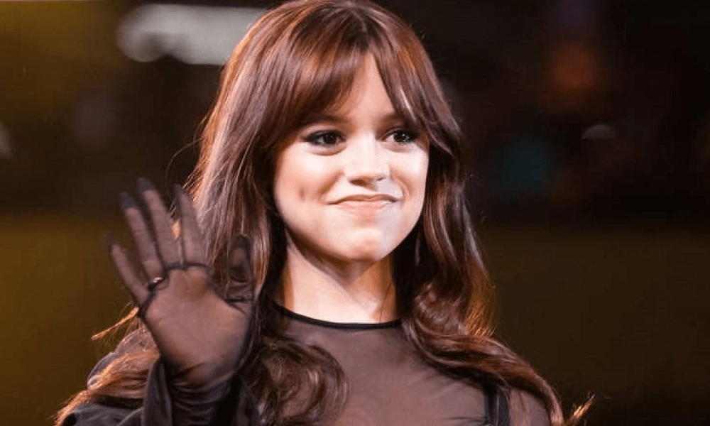 Jenna Ortega de Wandinha e Pânico é confirmada em Beetlejuice 2