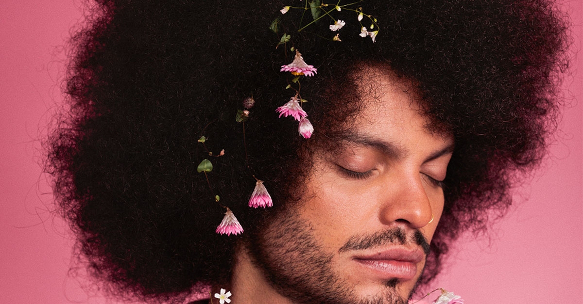 ENTREVISTA: Diego Moraes lança novo álbum e conta detalhes do processo criativo