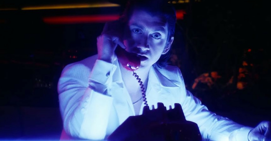 Assista Tranquility Base Hotel & Casino, novo clipe do Arctic Monkeys