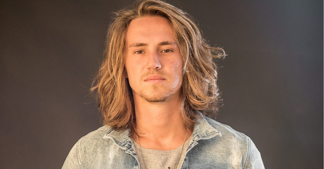 “Morena”: Vitor Kley lança novo clipe com a participação da musa inspiradora da canção