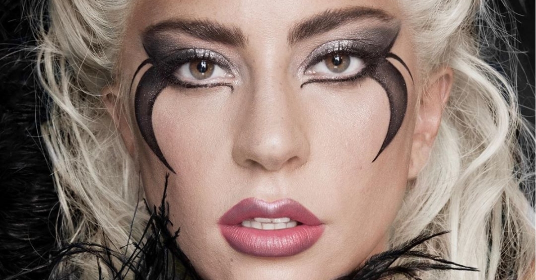 Com frete gratuito para o Brasil, Lady Gaga lança linha de maquiagem vegana