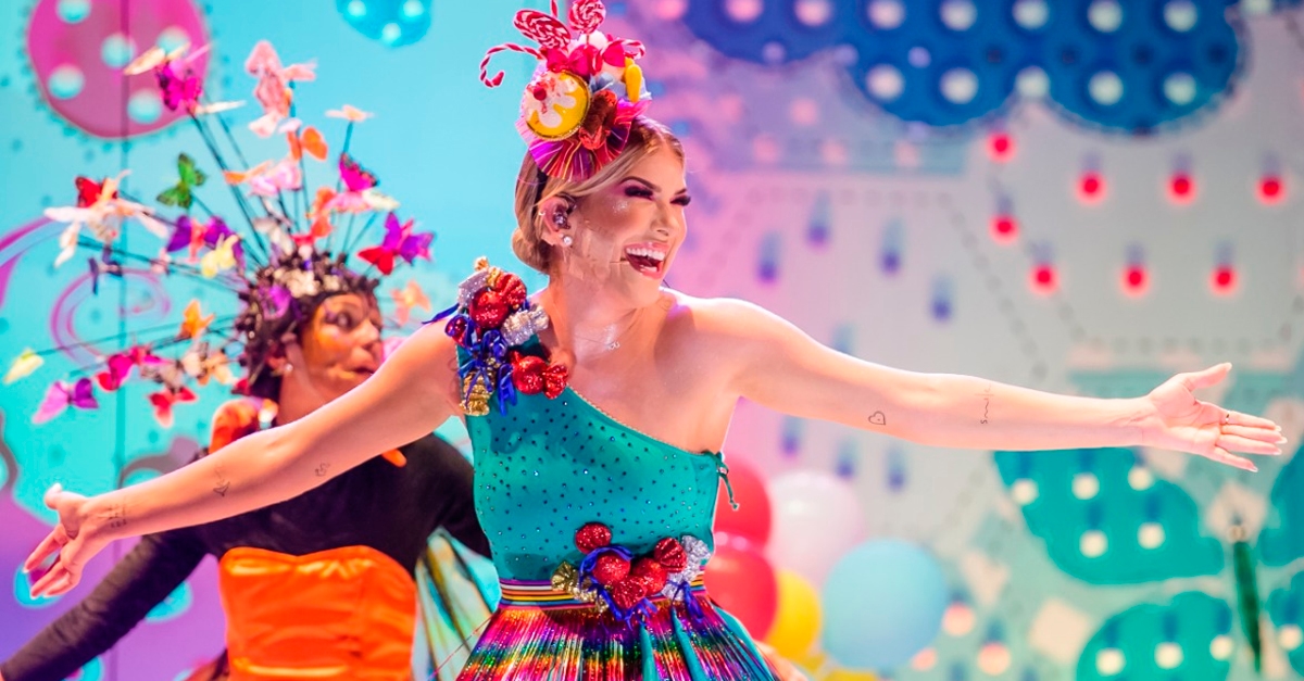 “Remelexo” | Lore Improta lança single para público infantil; ouça!