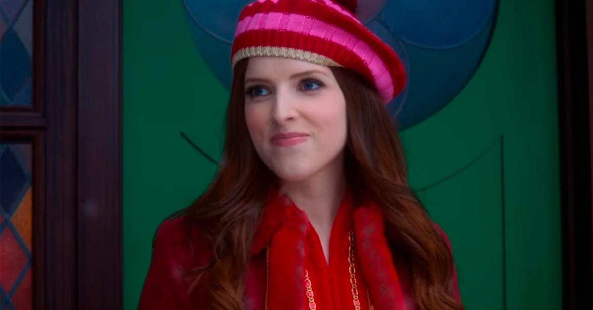 Anna Kendrick comenta sobre gravações de “Crepúsculo”: “Tão frio e miserável”