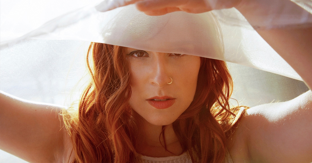 Luiza Caspary apresenta show de lançamento do “Mergulho” em São Paulo