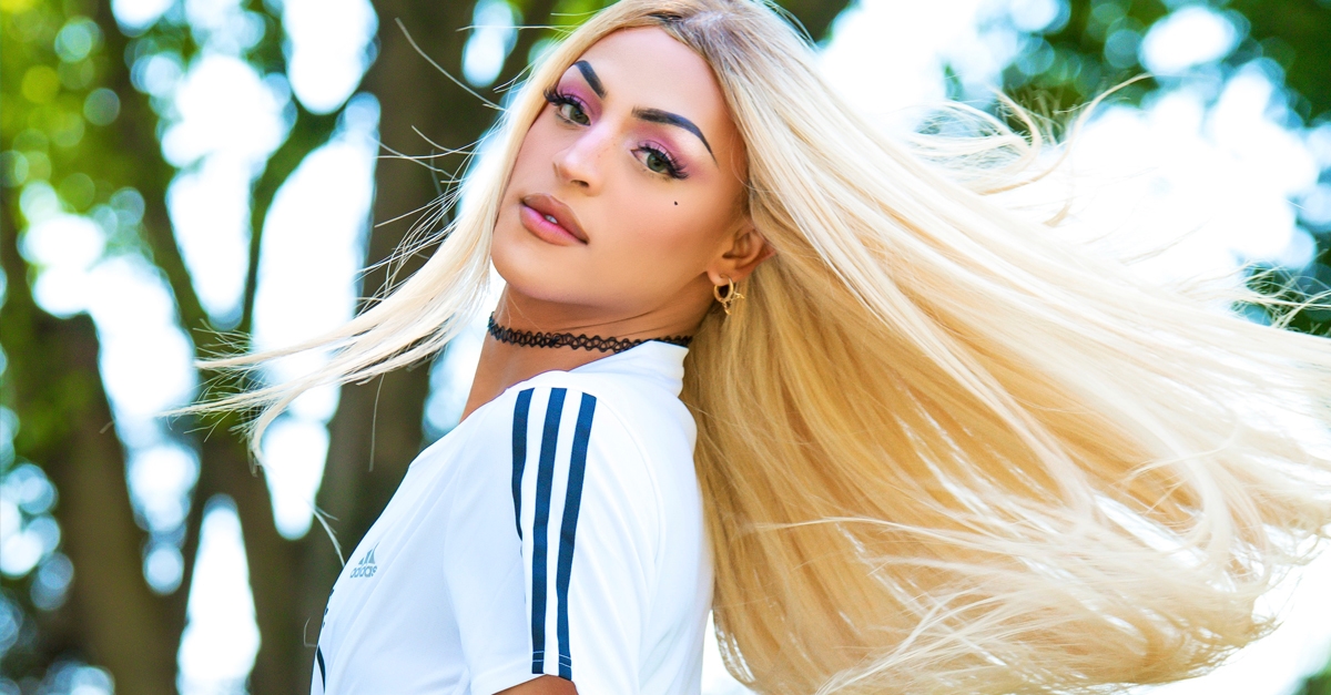 Pabllo Vittar se junta a Lexa no trio da Buser na Parada LGBTQIA+ do Rio