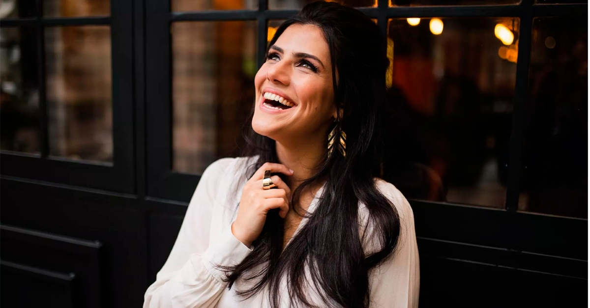 Nat Guareschi lança clipe de “Gin”