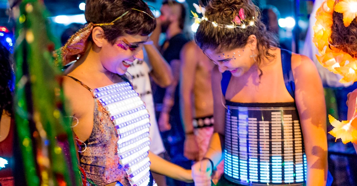 Bloco Minha Luz é De Led está proibido pela Polícia Militar a desfilar no Rio