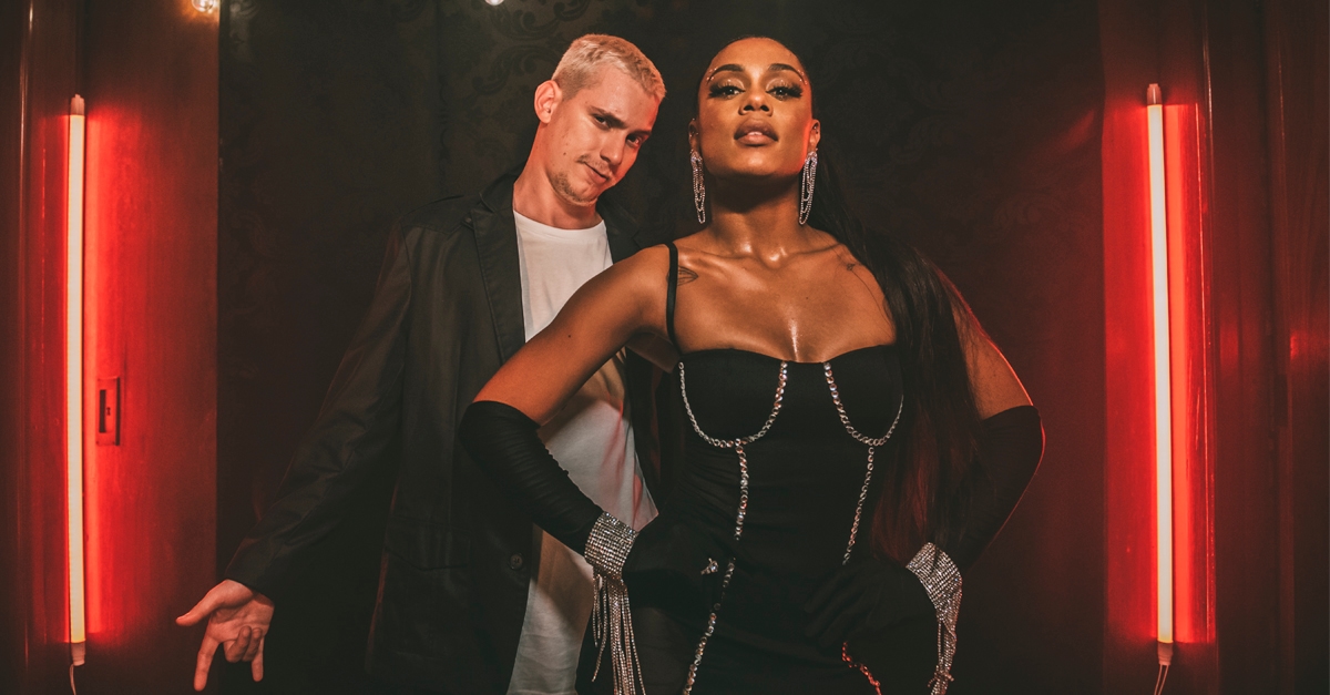 Mc Rebecca beija muito no clipe de “Hoje Tá Bom” com PK
