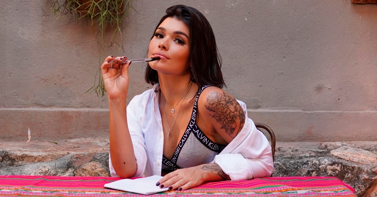 Entrevista | Após lançar terceira parte de sequência de EPs, Lary comenta sobre “Sessão da Tarde” e  relação com fãs