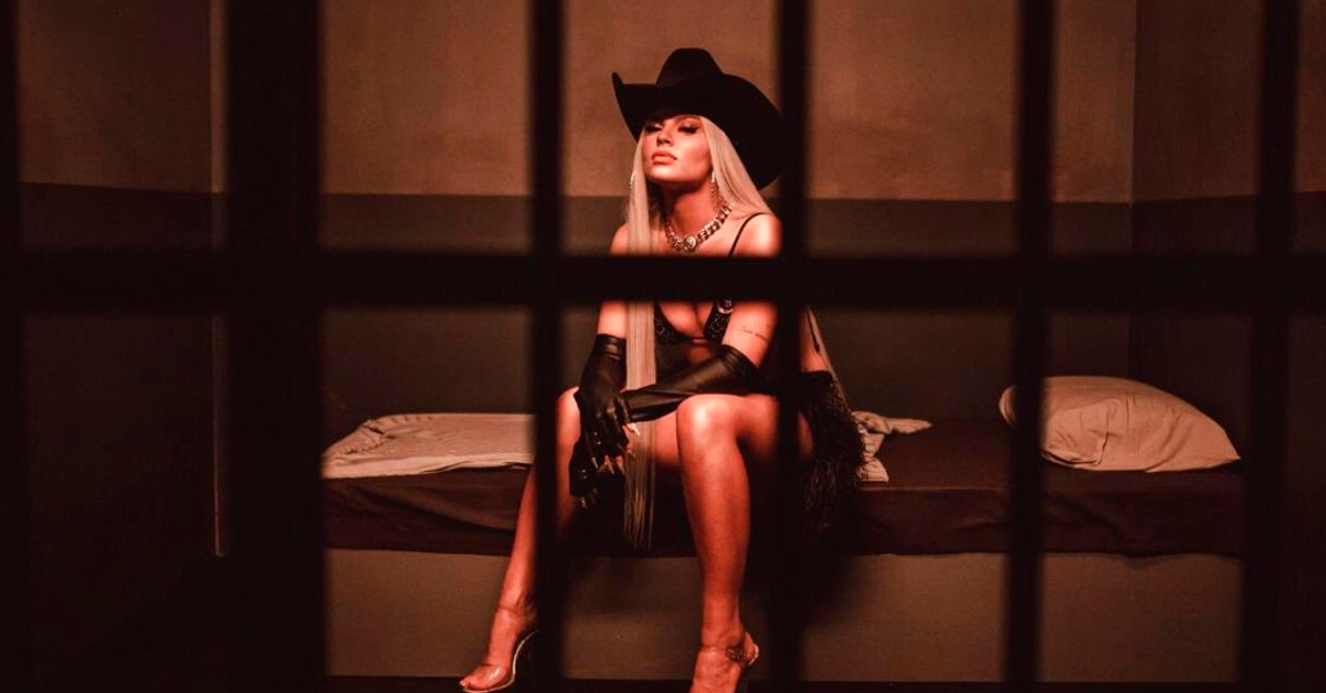 Luísa Sonza é a terceira artista feminina mais ouvida no Spotify Brasil