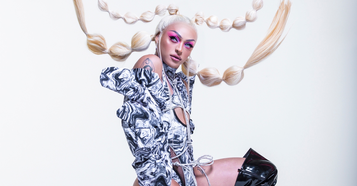 Pabllo Vittar confirma lançamento de parceria com Pocah