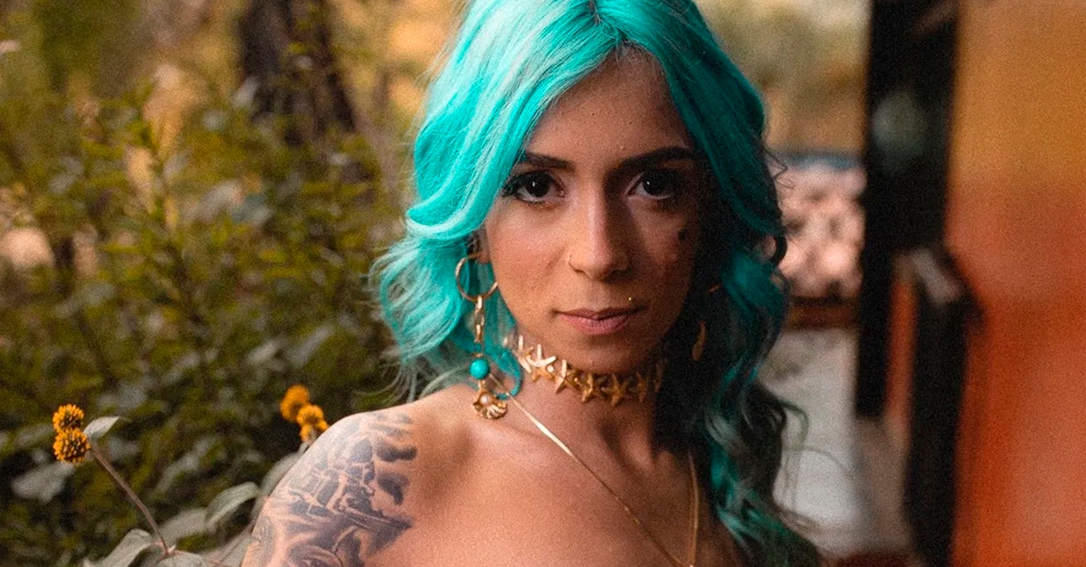 Entrevista | Sucesso nas plataformas digitais, Samantha Machado conta mais sobre novo álbum