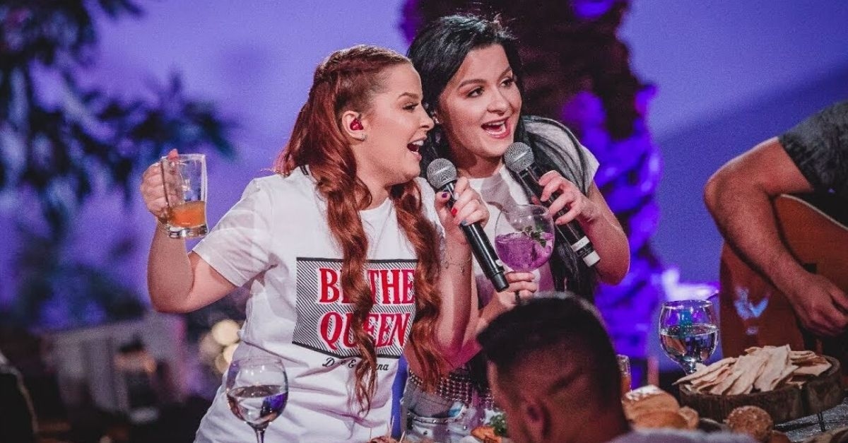 Maiara & Maraisa terá live só delas; veja data e como assistir