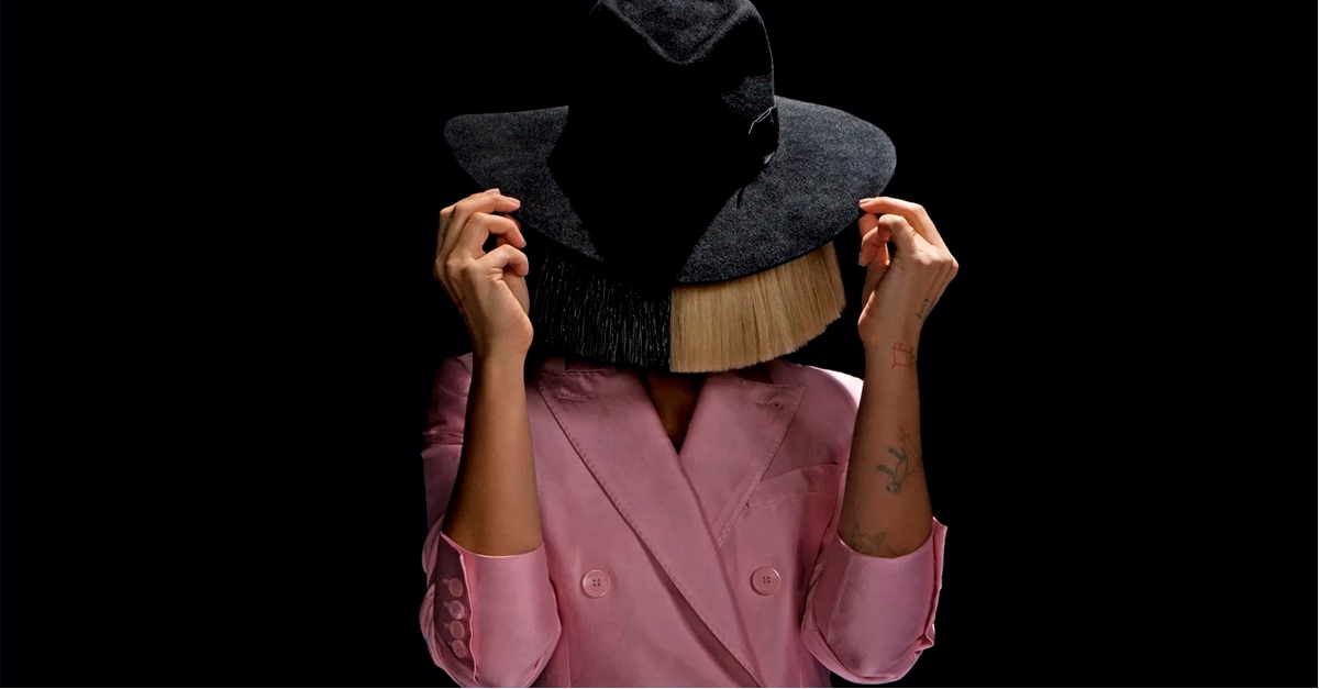 “Saved My Life” | Sia lança canção co-escrita por Dua Lipa; ouça!