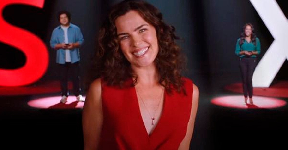 Ana Paula Arósio reaparece em campanha publicitária e deixa fãs animados