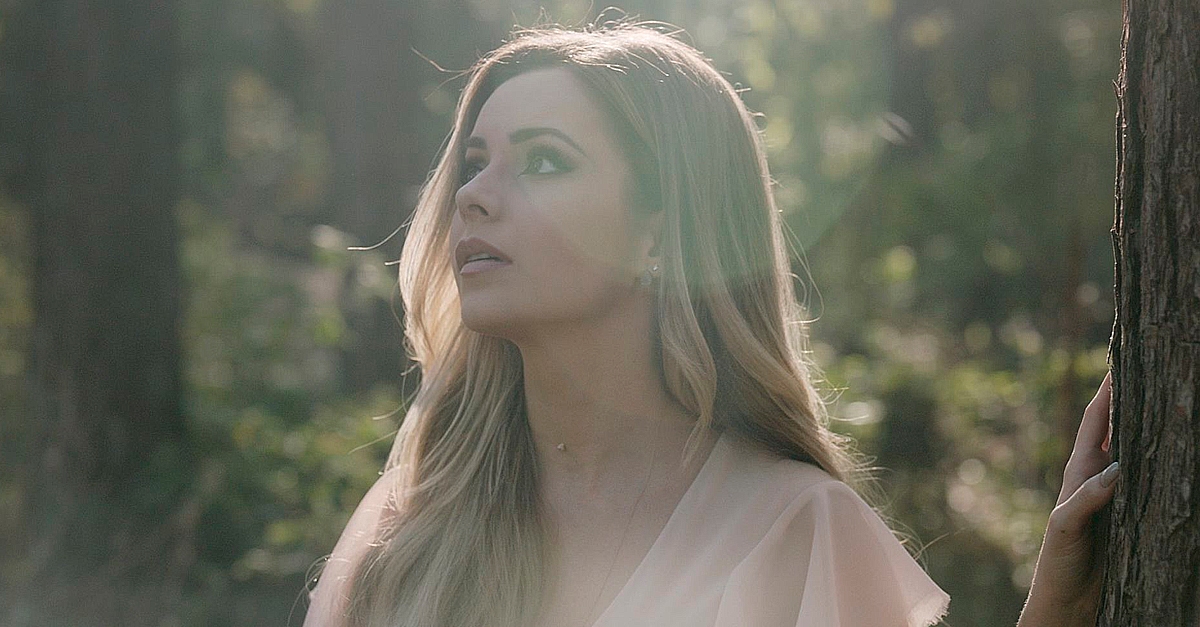 Sandy divulga videoclipe para canções do EP “10:39”