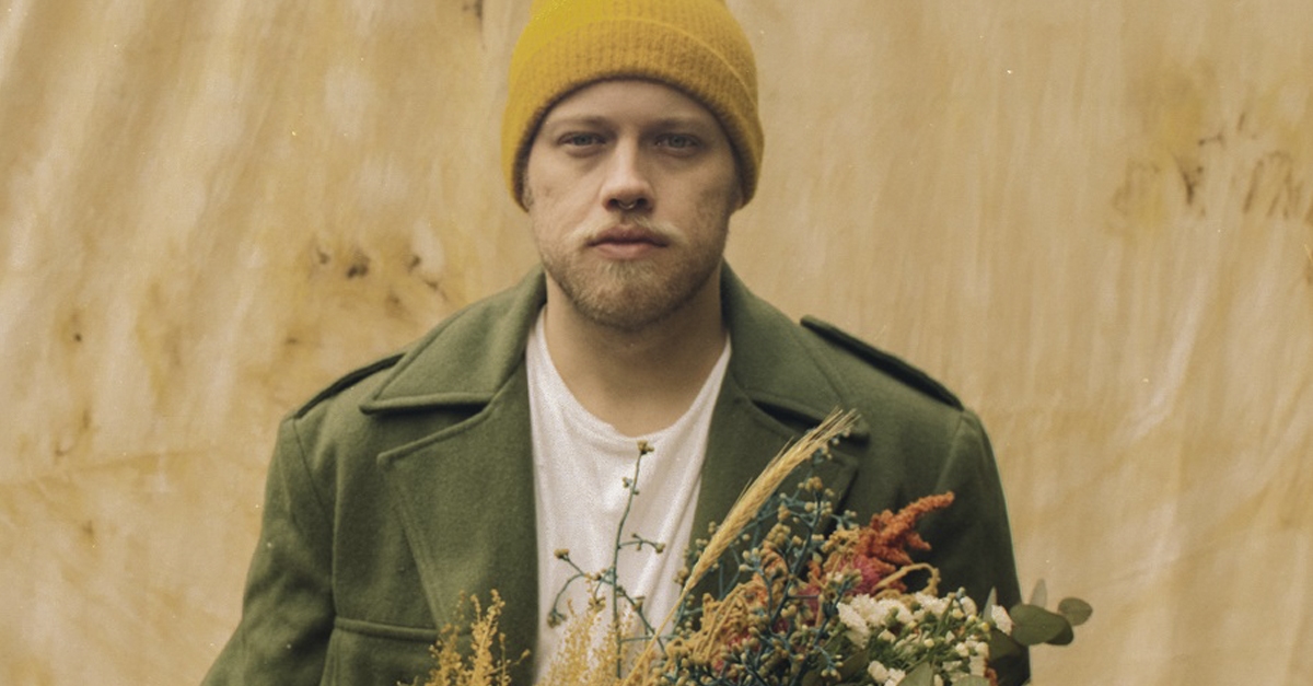 Com o single “puxa o fio”, saudade aprofunda o conceito do álbum de estreia