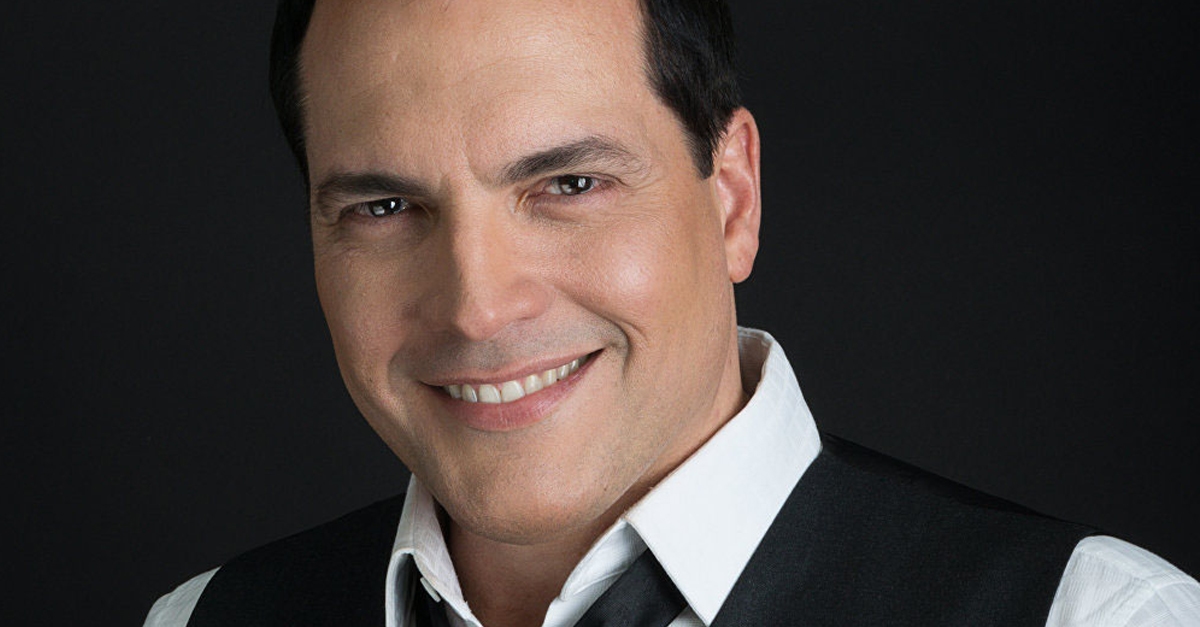 Daniel Boaventura apresenta show em comemoração aos 10 anos de carreira no Vivo Rio