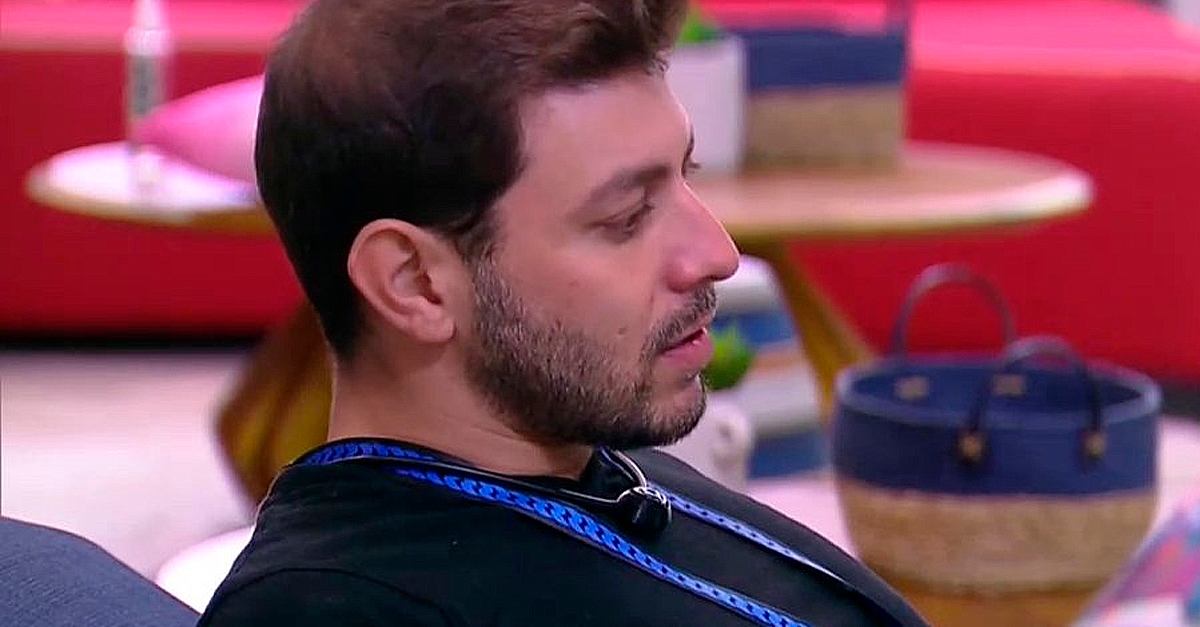 BBB21 | Caio assiste documentário sobre Britney Spears e fica indignado: “Eles destruíram ela”