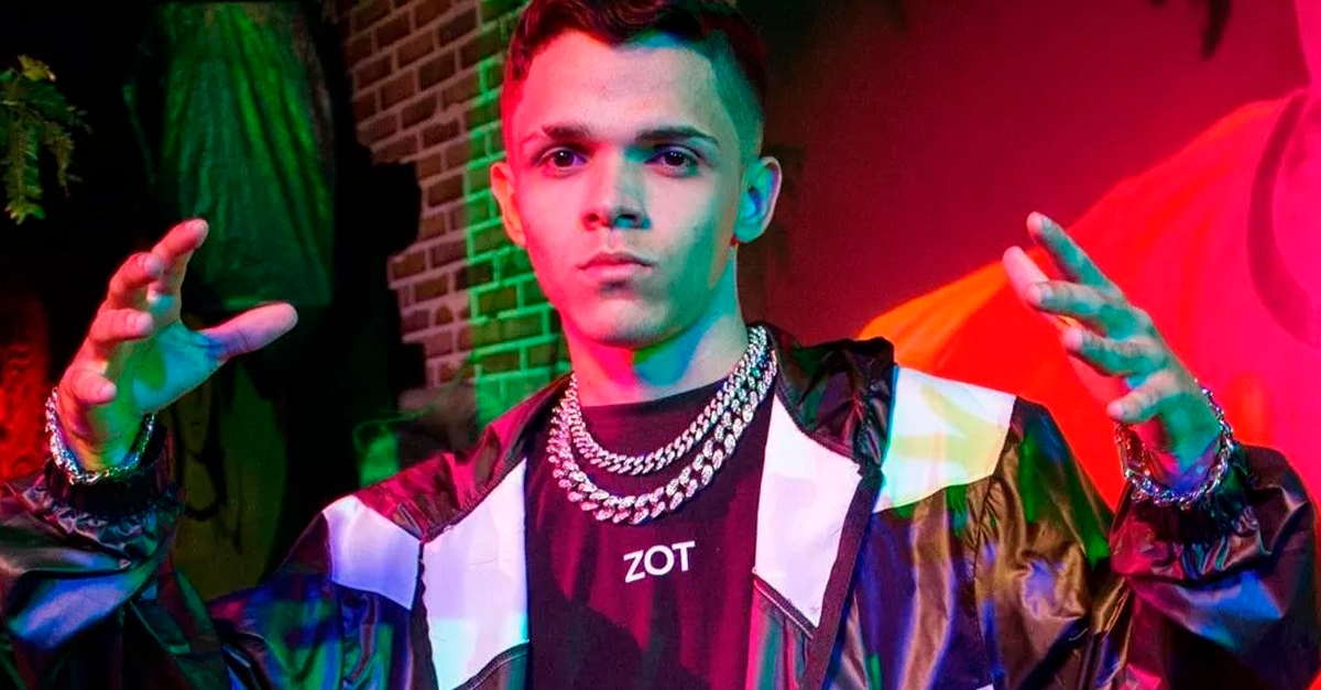 Mc Niack mistura funk e eletrônico na versão repaginada de “Prepara (Loirinha do Mal)”; confira!