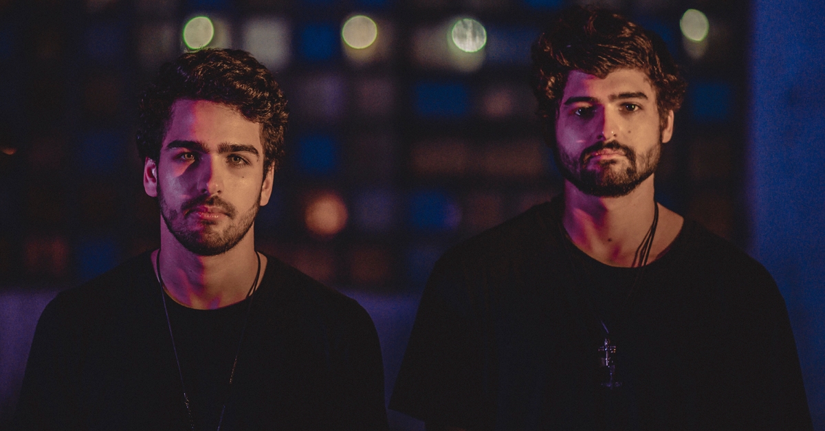 Cat Dealers apresenta Cat House no Laroc Club