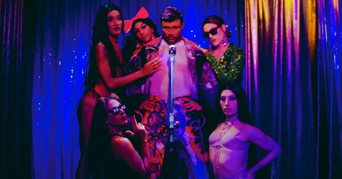 Xamã lança videoclipe de “Áries” e faz homenagem a Anitta