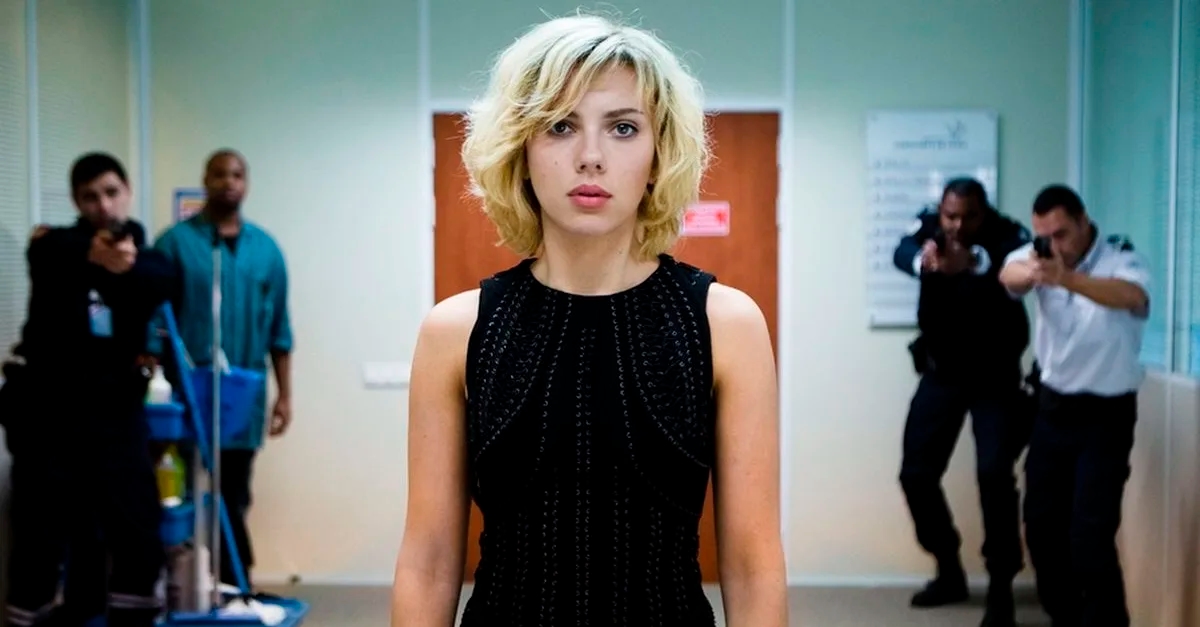 “Lucy” é atração do Domingo Maior e Cinemaço exibe “Tróia”, com Brad Pitt; saiba mais!