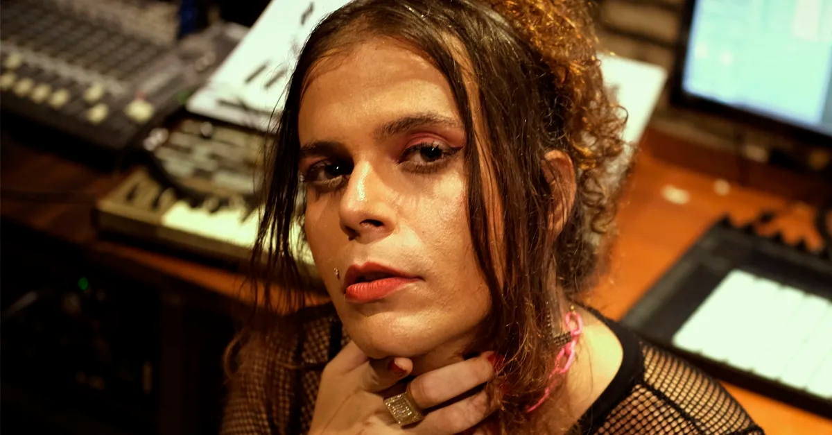 Malka lança “Quando o Baile Voltar”, do EP “Praia do Meio”; ouça!