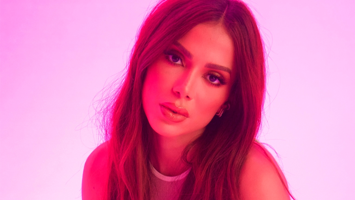 Anitta assina contrato com a Sony Music Publishing: “Super entusiasmada”