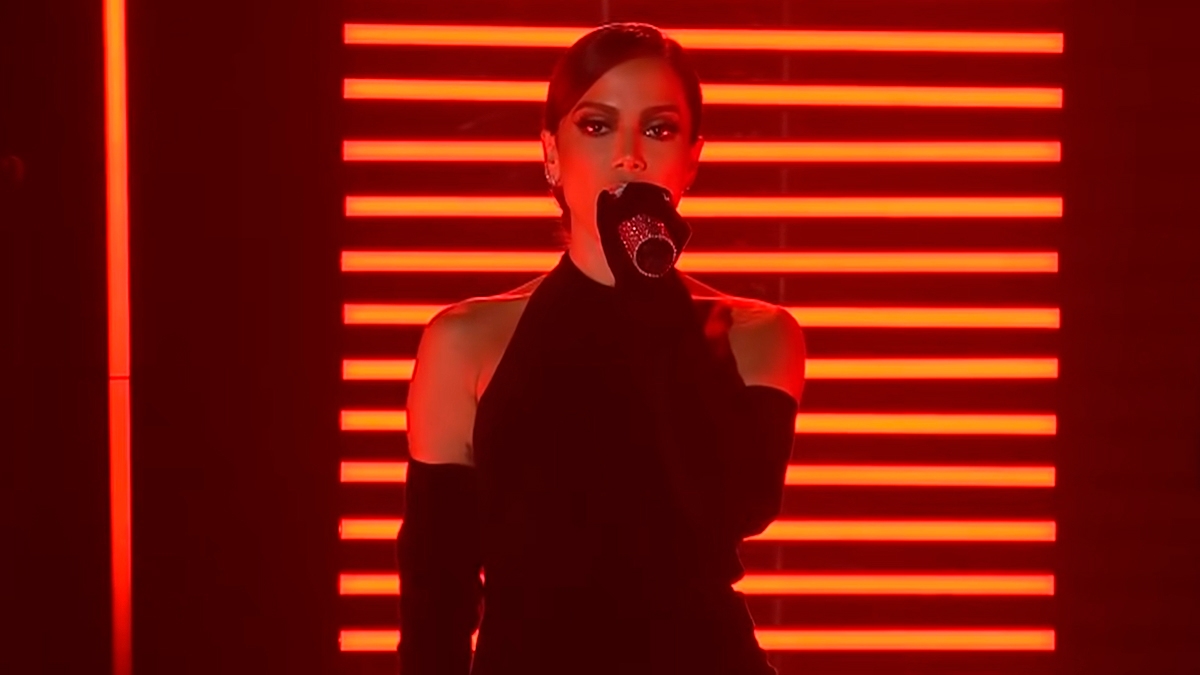 Anitta apresenta “Faking Love” em famoso programa americano