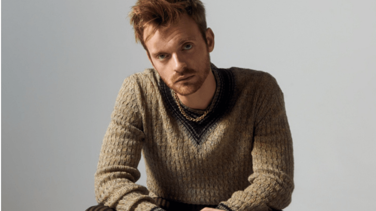 Finneas lança videoclipe “The Kids Are All Dying”; confira!