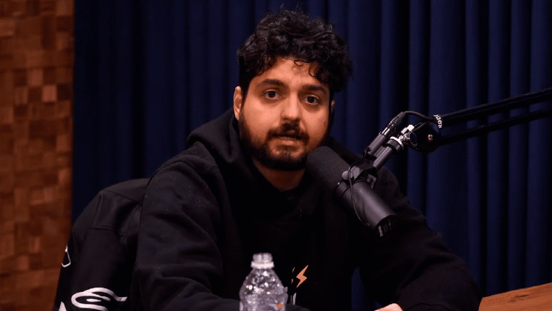 YouTube proíbe Monark de monetizar conteúdos e influeciador pede ajuda: “Querem me destruir”