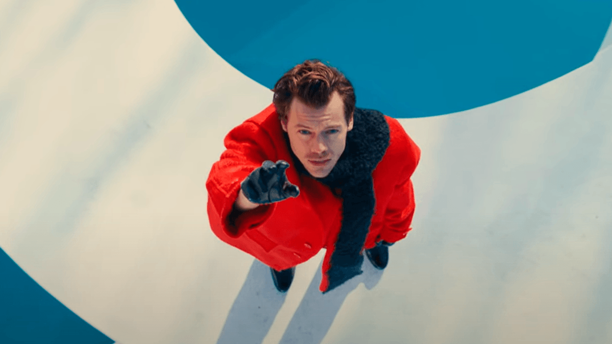 Harry Styles dá início a nova era com o single “As It Was”; assista ao clipe!