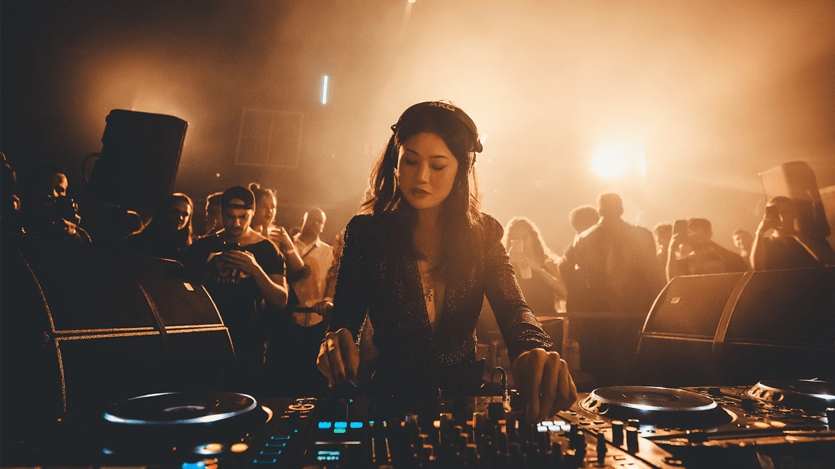 Eli Iwasa leva pesquisa musical para Europa três anos após a última tour