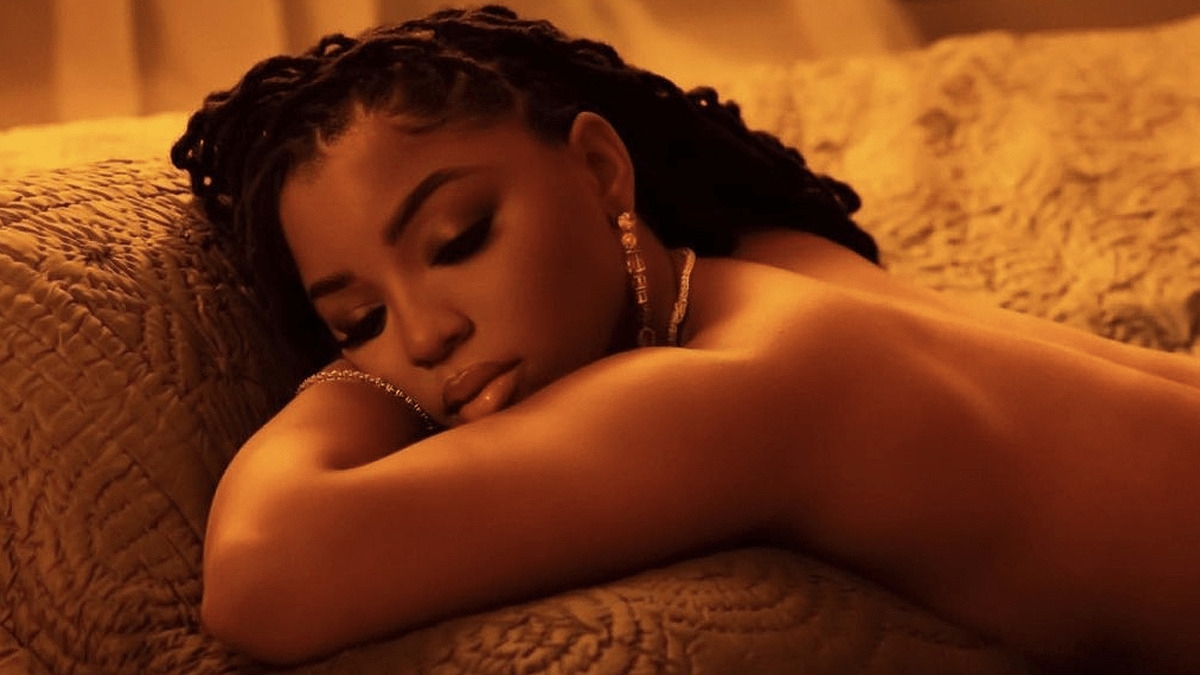 Chlöe aposta no empoderamento feminino no single “Surprise”; assista ao clipe!