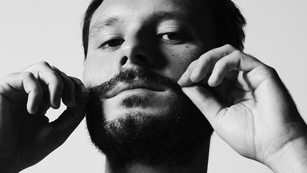 “Cantar”: Paulo Novaes abre os lançamentos do novo disco com single ao lado de João Camarero; ouça!