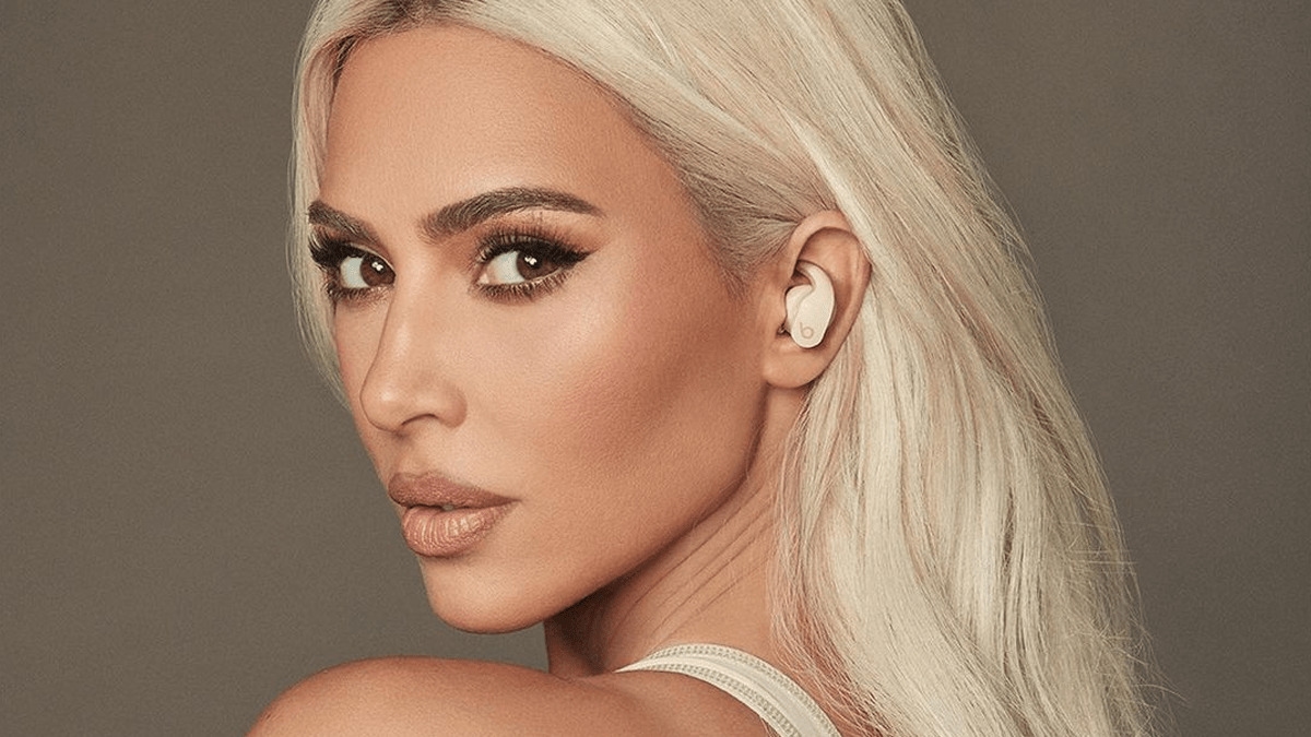 Beats By Dre e Kim Kardashian lançam edição especial do Beats Fit Pro em três novas cores