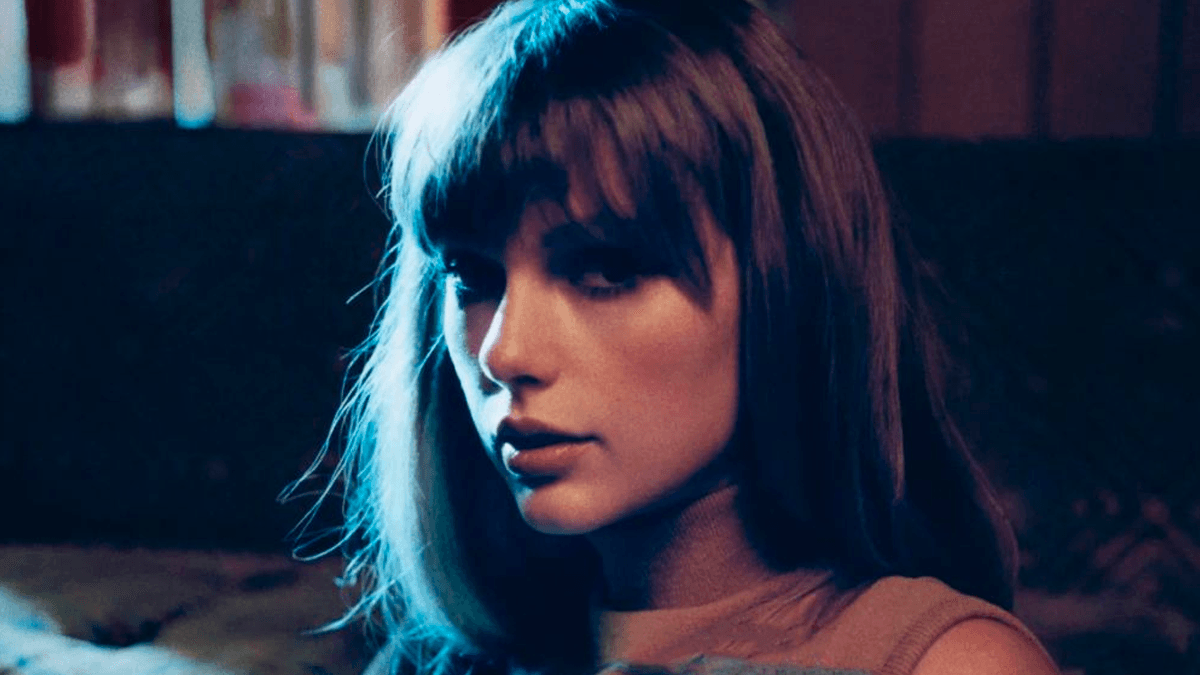 “Midnights” | Taylor Swift lança décimo disco da carreira e anuncia projeto visual