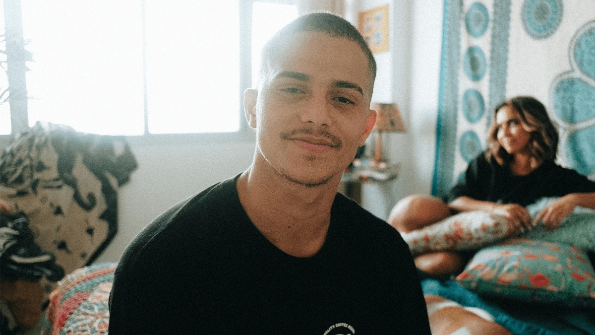 Entrevista | Nairo retrata o ciclo de um relacionamento no EP “INÍCIO, MEIO, enFIM…”