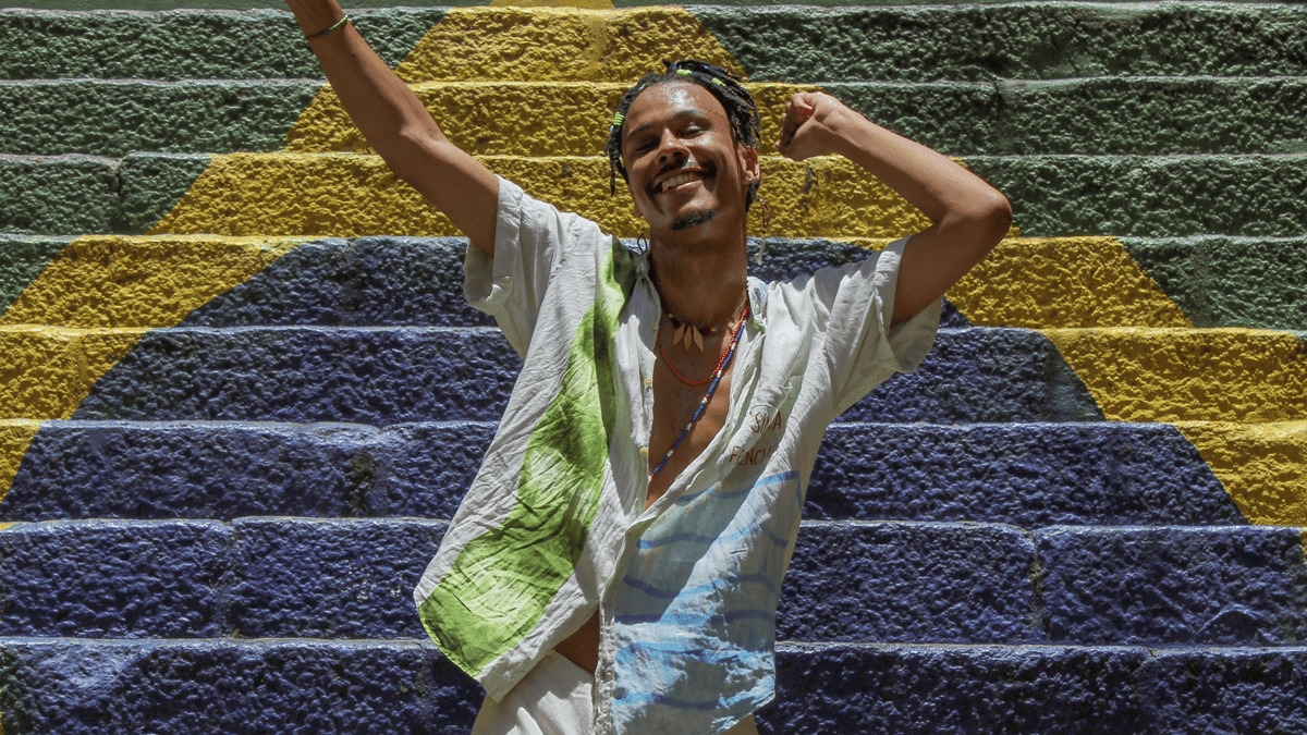 Capelloni grava videoclipe de “Proteção” na Pequena África: “Um dos berços da cultura preta no Rio de Janeiro”