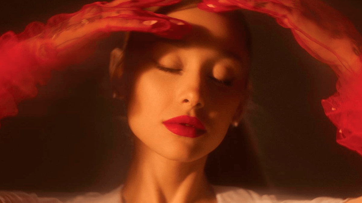 Ariana Grande anuncia disco “Eternal Sunshine”