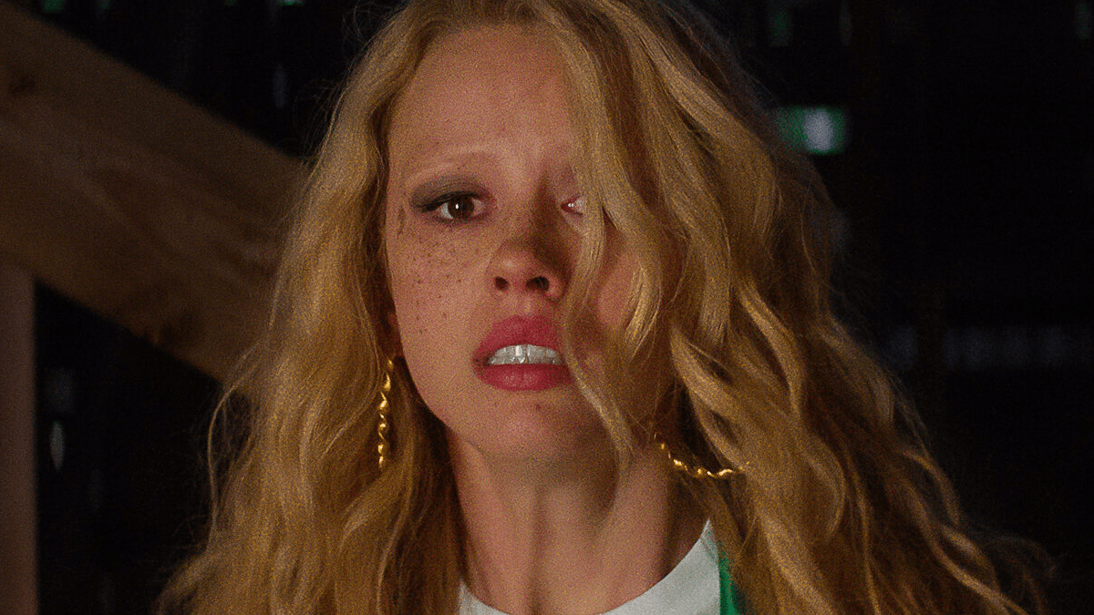 “MaXXXine”, sequência de “Pearl” e “X”, ganha primeiro trailer