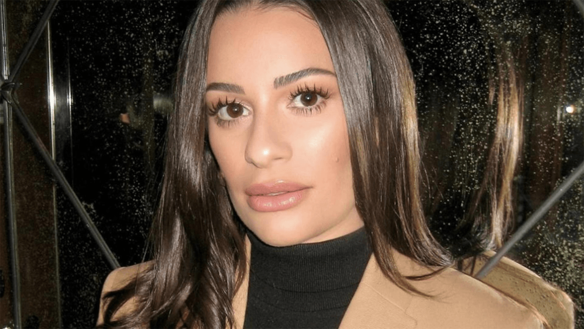 Lea Michele anuncia nascimento da filha com foto fofa da família; veja