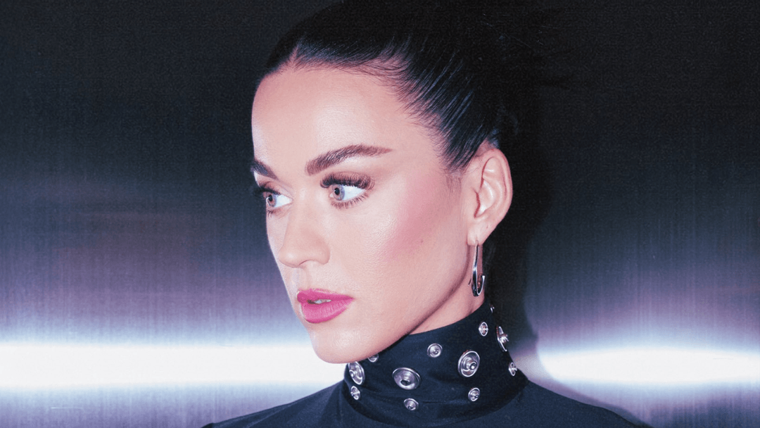 Katy Perry retorna ao Brasil para show no The Town 2025, diz jornalista
