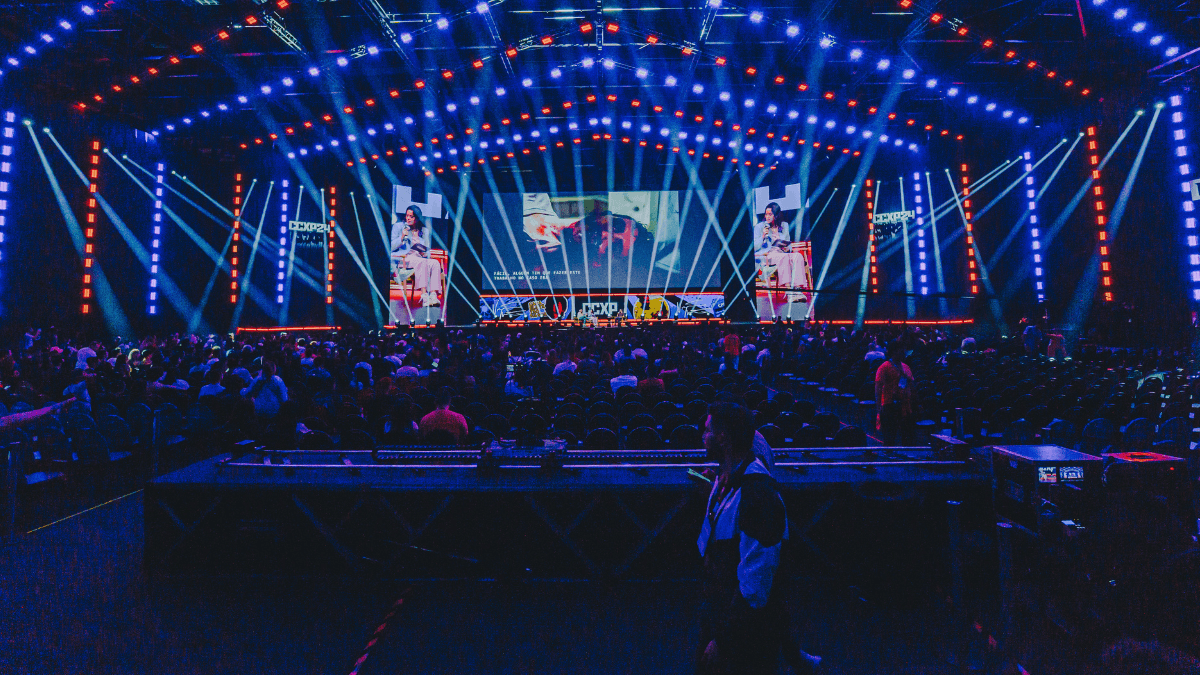 HBO Max apresenta novidades de “O Cavaleiro dos Sete Reinos” na CCXP25 com presença do elenco