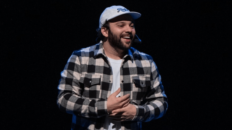 Raphael Ghanem apresenta o espetáculo “Meu Programa na TV” em São Paulo