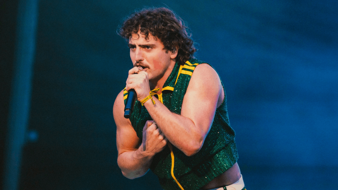 Benson Boone estreia no Brasil com show inesquecível no Lollapalooza e leva fãs à loucura