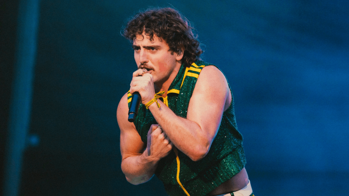 Benson Boone estreia no Brasil com show inesquecível no Lollapalooza e leva fãs à loucura