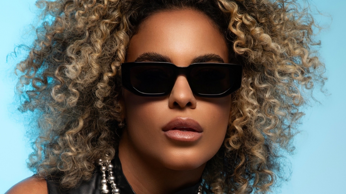 Bruna Strait estreia na Hub Records com a faixa “Never Know”