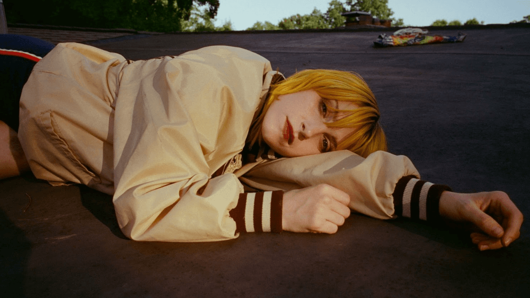 Hayley Williams lança coletânea surpresa com 17 novas faixas